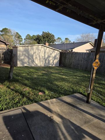 16458 Cavendish Drive, Houston, TX 77059