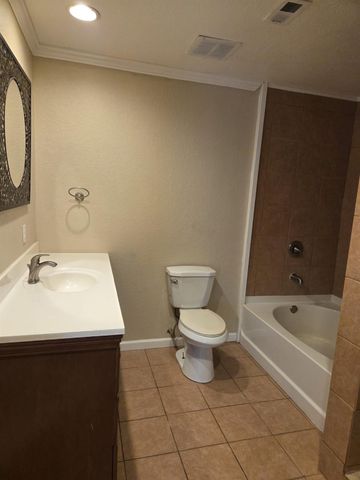 16458 Cavendish Drive, Houston, TX 77059