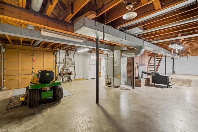 233 Elon Drive, Reidsville, NC 27320