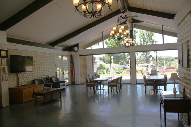 525 W El Norte Parkway SPC 206, Escondido, CA 92026
