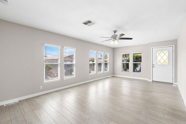 525 W El Norte Parkway SPC 206, Escondido, CA 92026