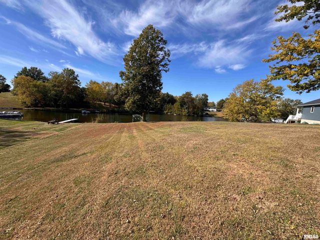 21 BRICKER Circle, Avon, IL 61415