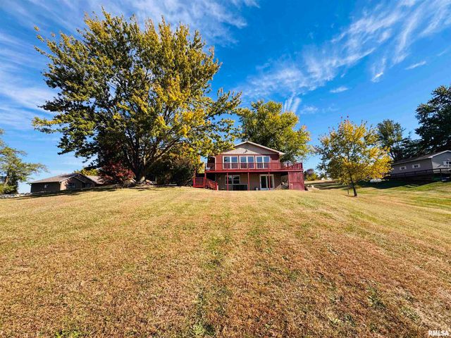 21 BRICKER Circle, Avon, IL 61415