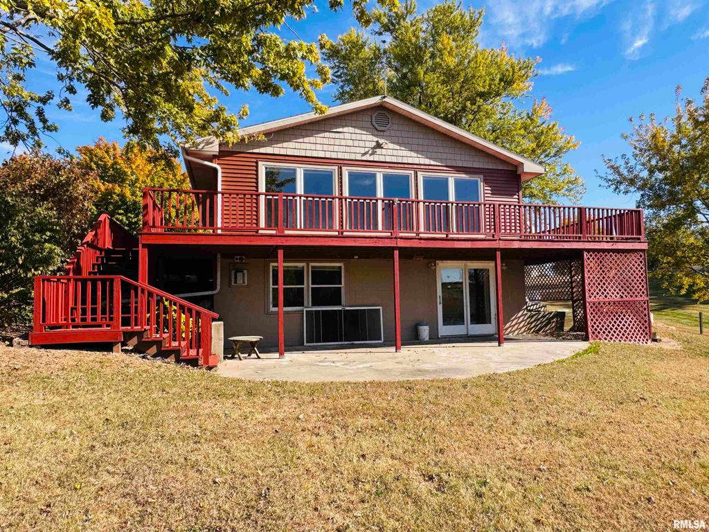 21 BRICKER Circle, Avon, IL 61415