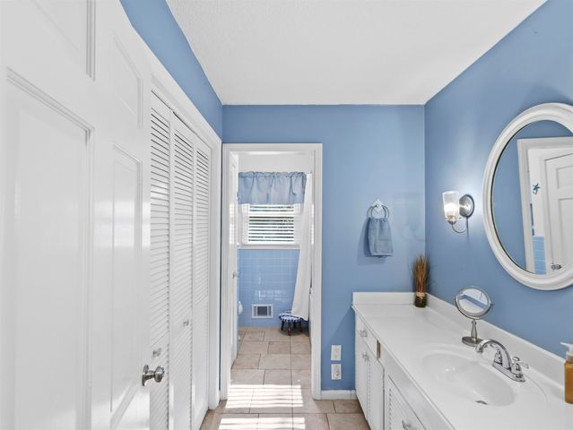 201 Crestview Dr, Gaffney, SC 29340