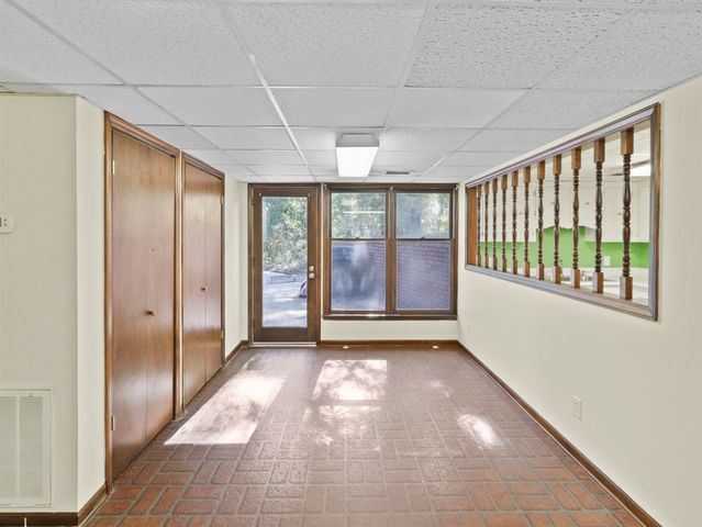 201 Crestview Dr, Gaffney, SC 29340