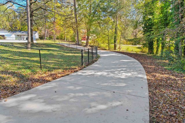 201 Crestview Dr, Gaffney, SC 29340