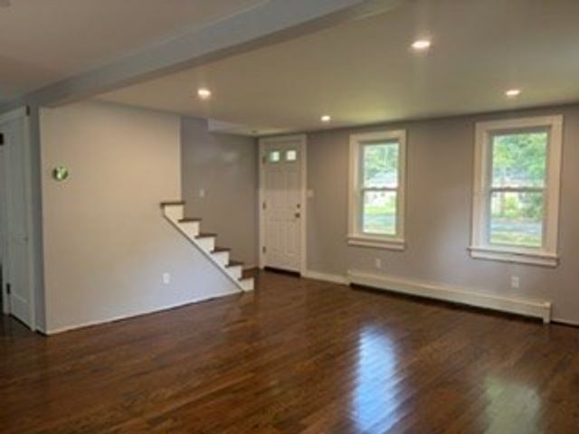 83 Woodridge Rd, Duxbury, MA 02332