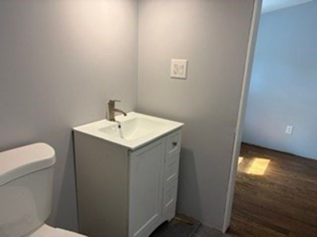83 Woodridge Rd, Duxbury, MA 02332