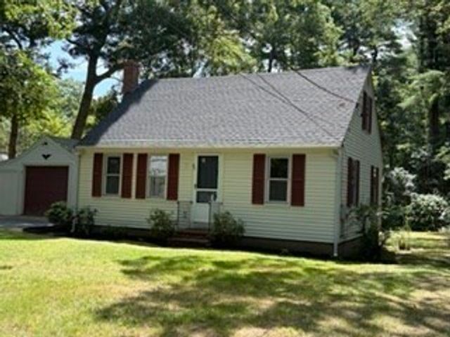 83 Woodridge Rd, Duxbury, MA 02332