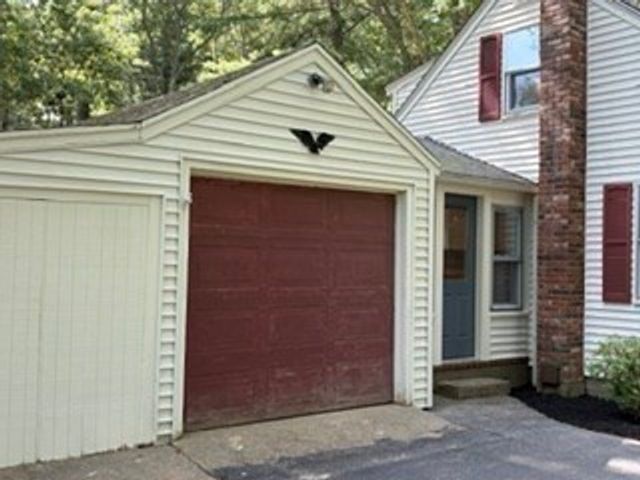 83 Woodridge Rd, Duxbury, MA 02332