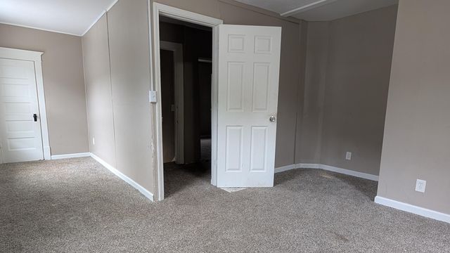 415 S 1 Street, Council Bluffs, IA 51503