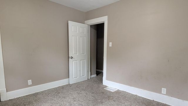 415 S 1 Street, Council Bluffs, IA 51503