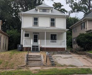 415 S 1 Street, Council Bluffs, IA 51503