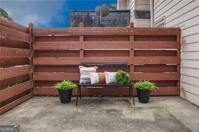 587 Wedgewood Drive, Alpharetta, GA 30009