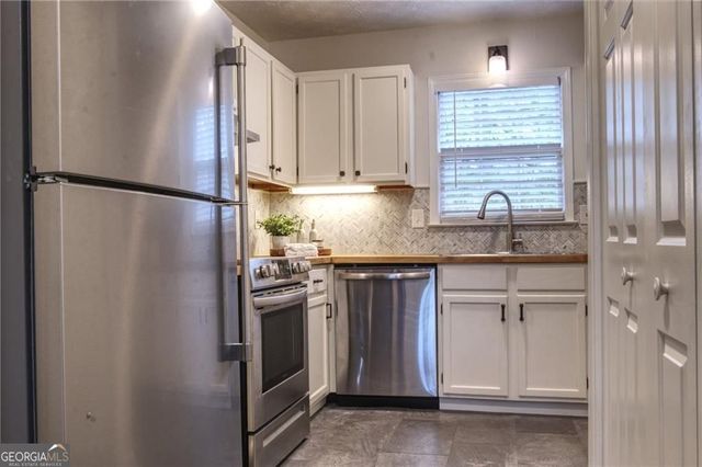 587 Wedgewood Drive, Alpharetta, GA 30009