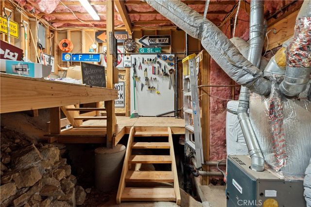 615 Wellesley, Lake Arrowhead, CA 92352