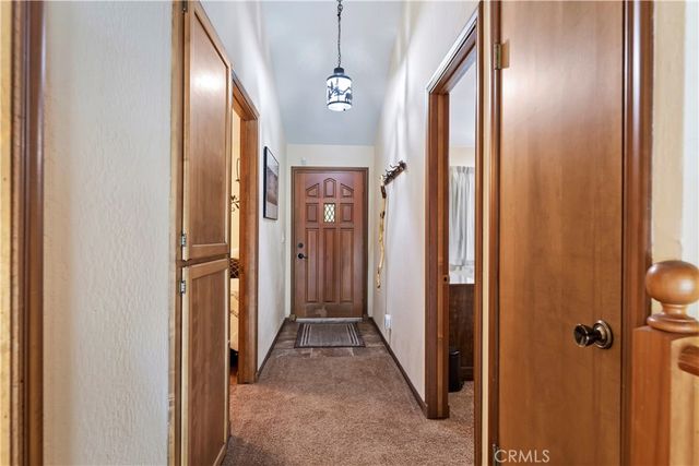 615 Wellesley, Lake Arrowhead, CA 92352