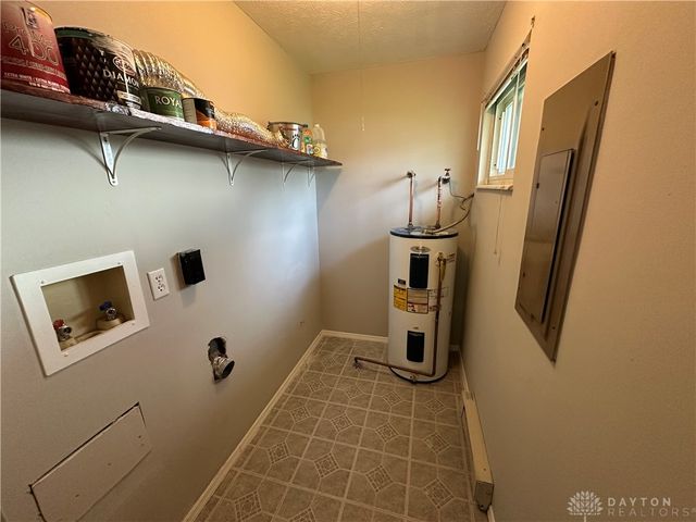 2216 Minnesota Drive, Xenia, OH 45385