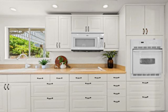 16808 Bellota Dr, San Diego, CA 92128