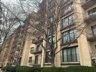 4601 W Touhy Avenue 506, Lincolnwood, IL 60712