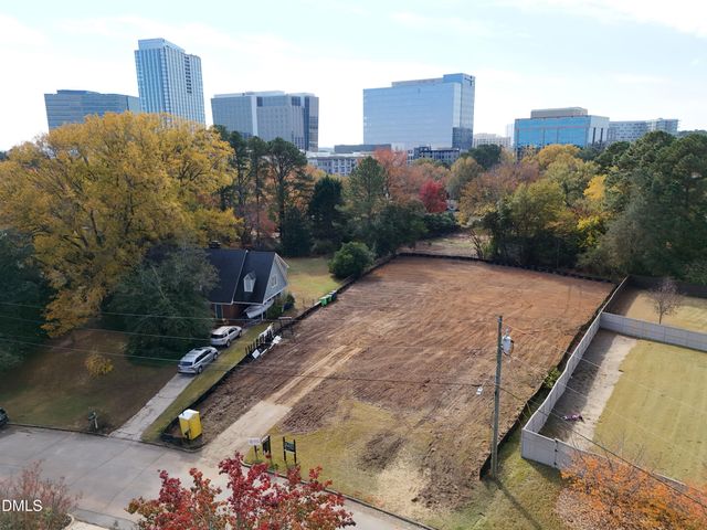 206 Lynwood Lane, Raleigh, NC 27609