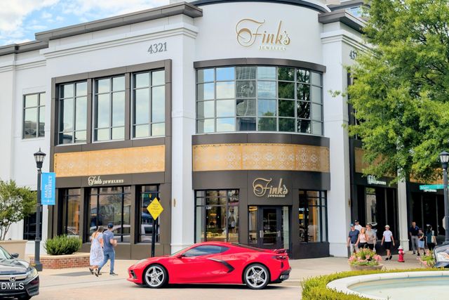 206 Lynwood Lane, Raleigh, NC 27609