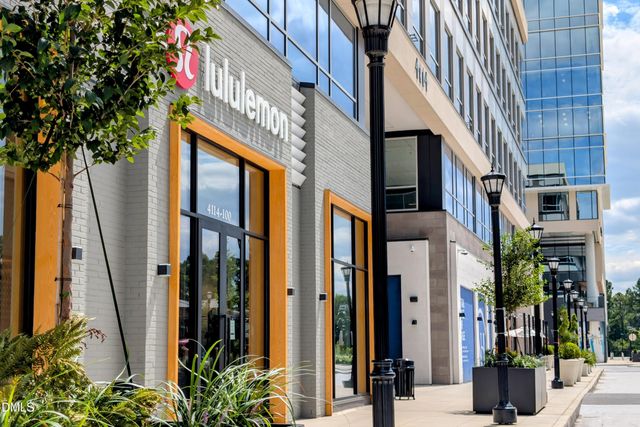 206 Lynwood Lane, Raleigh, NC 27609