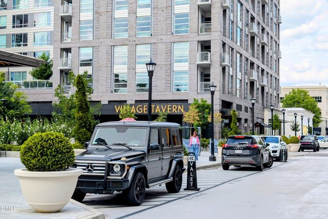 206 Lynwood Lane, Raleigh, NC 27609