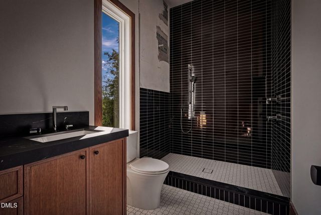 206 Lynwood Lane, Raleigh, NC 27609