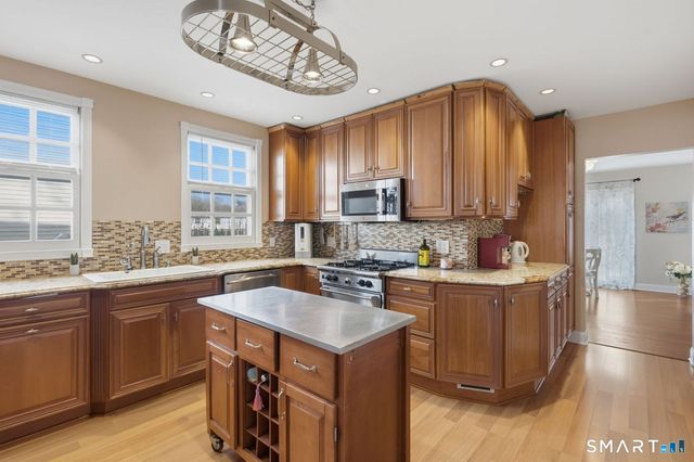 28 Golec Avenue, Shelton, CT 06484