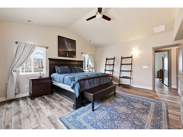 122 N Gilbert St, Castle Rock, CO 80104