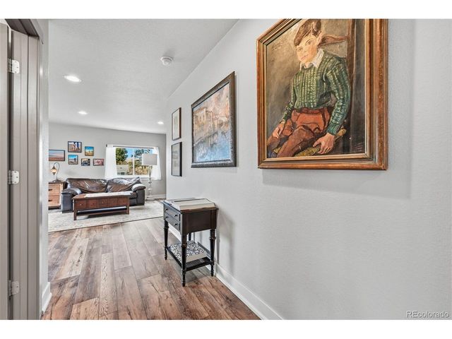 122 N Gilbert St, Castle Rock, CO 80104