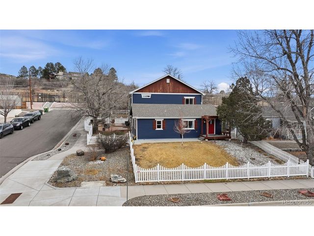 122 N Gilbert St, Castle Rock, CO 80104