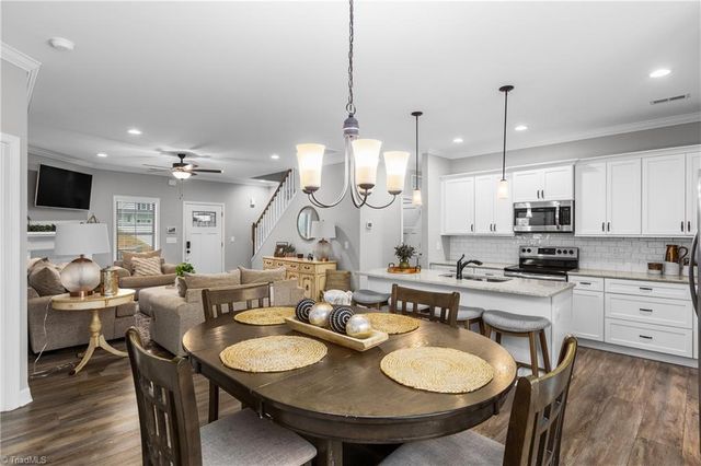 1880 Chestnut Grove Road, King, NC 27021