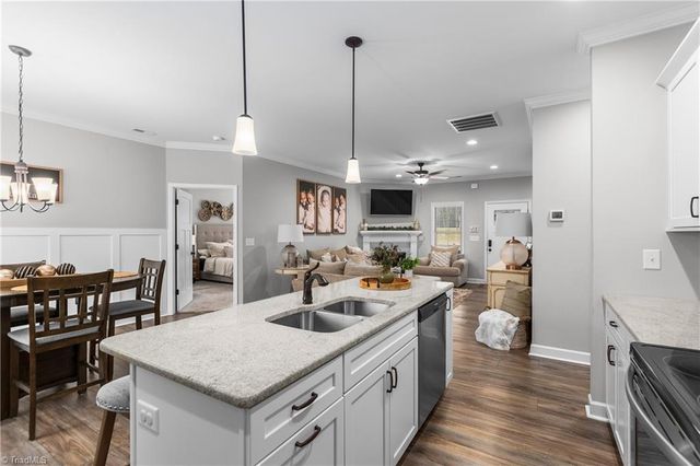 1880 Chestnut Grove Road, King, NC 27021