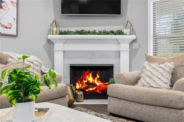 1880 Chestnut Grove Road, King, NC 27021