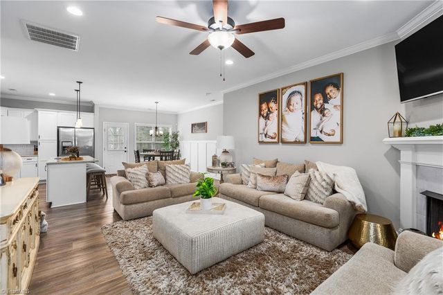 1880 Chestnut Grove Road, King, NC 27021