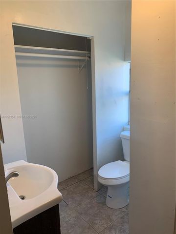 1806 Funston St A, Hollywood, FL 33020