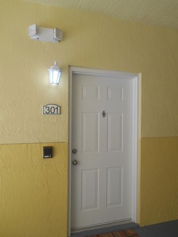 11019 Legacy Lane 301, Palm Beach Gardens, FL 33410