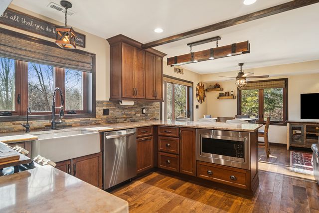 9510 Martin Drive, Spring Grove, IL 60081