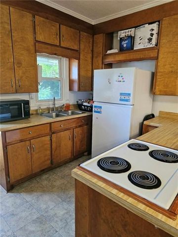 436 Granite Street, Mount Airy, NC 27030