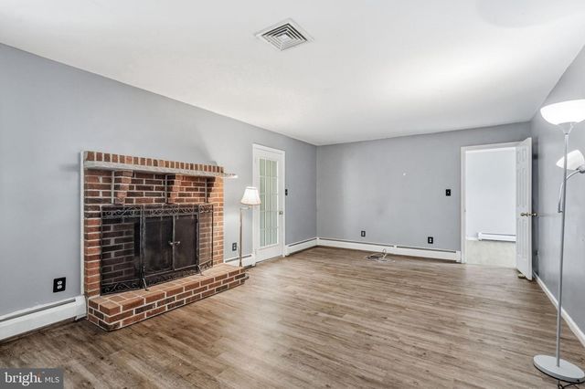 103 E WINCHESTER AVE, Langhorne, PA 19047