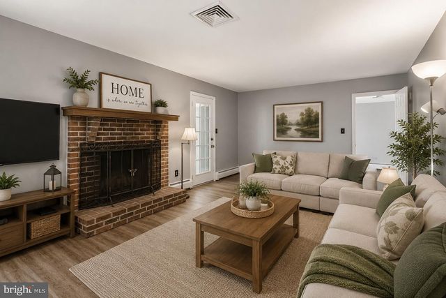 103 E WINCHESTER AVE, Langhorne, PA 19047