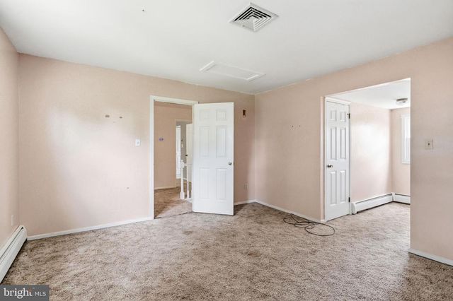 103 E WINCHESTER AVE, Langhorne, PA 19047