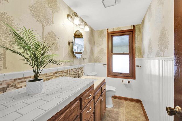 6158 State Highway 167, Hartford, WI 53027