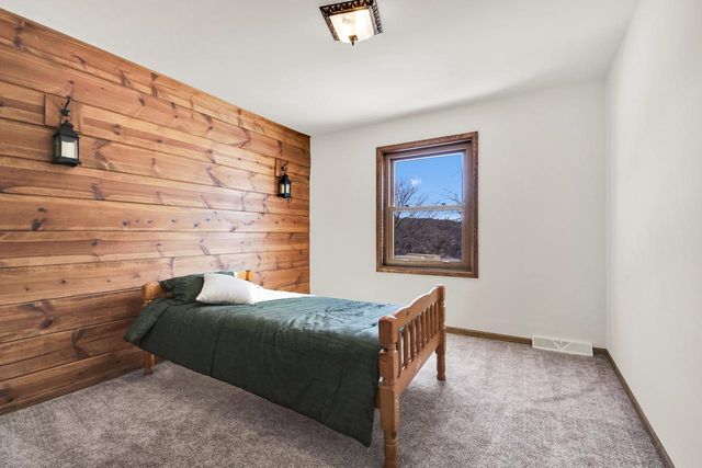 6158 State Highway 167, Hartford, WI 53027