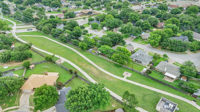 3109 Brightwood Court, Bedford, TX 76021