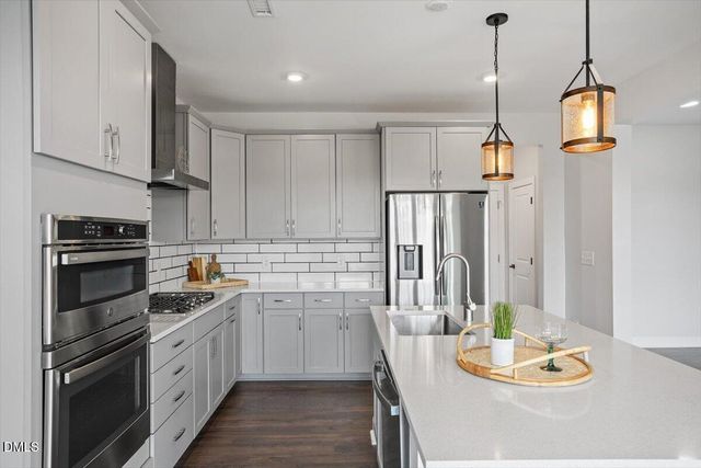 402 Ressler Street, Holly Springs, NC 27540