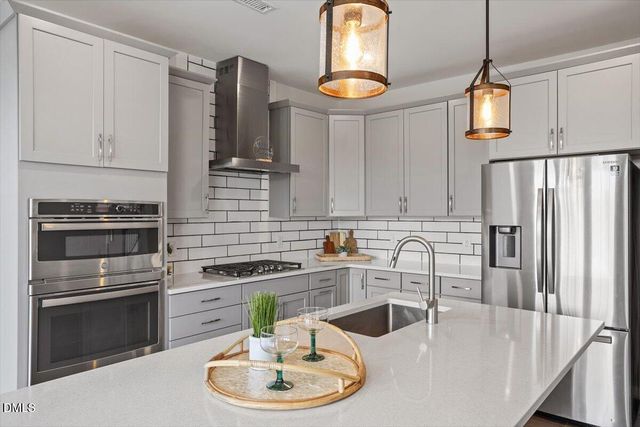 402 Ressler Street, Holly Springs, NC 27540